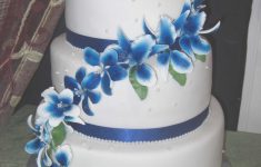 Amazing Royal Blue and Silver Wedding Decorations for Your Wedding Blue Wedding Cake Ideas Royal Blue And Silver Wedding Decorations