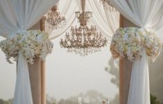 Chandelier Wedding Decor Romantic Elegant Wedding Decoration Ideas With Crystal Chandeliers chandelier wedding decor|guidedecor.com