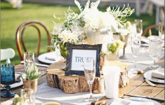 Cheap Wedding Table Decorations Ideas for Under $10 Great Cheap Wedding Table Decoration Ideas 2015 Wedding Cake Table