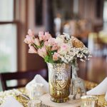 Country Chic Wedding Decor You Can Try 6 Types Of Centerpieces For Weddings Were Kind Of In Love With