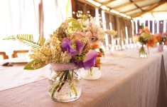 Country Chic Wedding Decor You Can Try Country Style Wedding Decorations Wedding Decoration