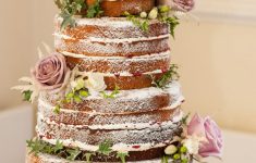 Country Chic Wedding Decor You Can Try Whats The Difference Between A Rustic And Boho Wedding Theme Chwv