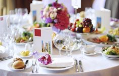 Easy Tips to Create Stunning Wedding Tables Decorations Wedding Table Decorations Articles Easy Weddings