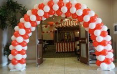 How to Cheer Up Your Reception Venue with Wedding Balloon Decor Balloon Decor Florida Fabulous Faces Entertainment