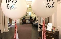 How to Cheer Up Your Reception Venue with Wedding Balloon Decor Wedding Styling