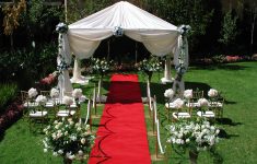 Inexpensive Recycled Wedding Decorations ideas to make How To Decorate Your Outdoor Wedding How To Decorate Your Outdoor