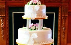 Simple Ornaments to be the Beautiful Wedding Cake Decoration Supplies Wedding Cake Decorating Cake Decorating Simply Black White Wedding