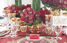 Take the Chinese Wedding Decorations in Your Wedding Day Red Gold Wedding Theme Traditional Modern Chinese Wedding Ideas