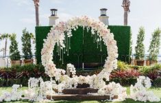 Wedding Arch Decor Giant Floral Wedding Wreath wedding arch decor|guidedecor.com