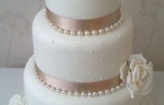 Wedding Cake Pearl Decorations C8aeeb908d9fc9b6602c1eaf3ffe73e2 wedding cake pearl decorations|guidedecor.com