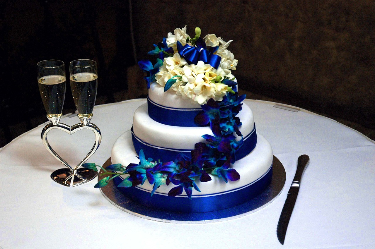 Wedding Cakes Decorations Wedding Cake 606301 1280 wedding cakes decorations|guidedecor.com