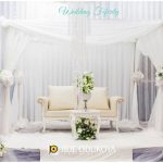 White Wedding Stage Decoration Nigerian Wedding Decor 0001 white wedding stage decoration|guidedecor.com